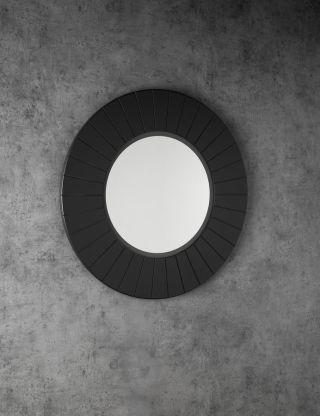 Rozzařte svou koupelnu s kulatými LED zrcadly LUMIRO STRIP ✨. Moderní design, perfektní světlo a elegantní rám 🌟. Vyberte...